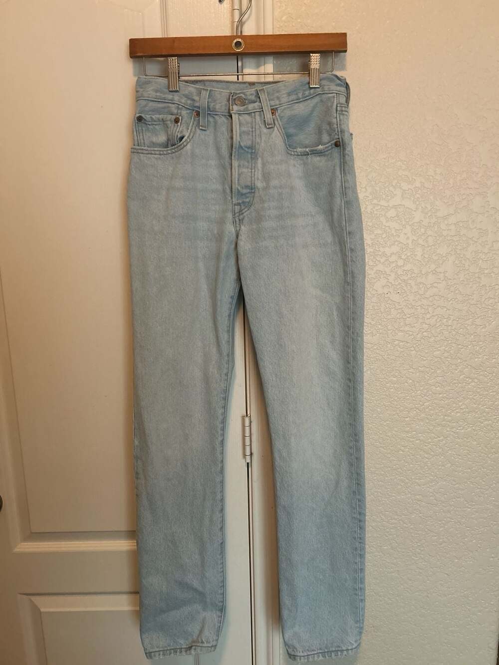 Levi's 501 Original Fit Light Wash Straight Leg Jeans W26 L32